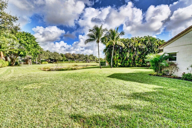 Building Photo - 8891 Starhaven Cove