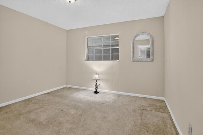 Building Photo - 4140 NW 44th Ave