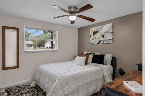 Building Photo - AFFORDABLE ROOM in a Renovated Winter Park...