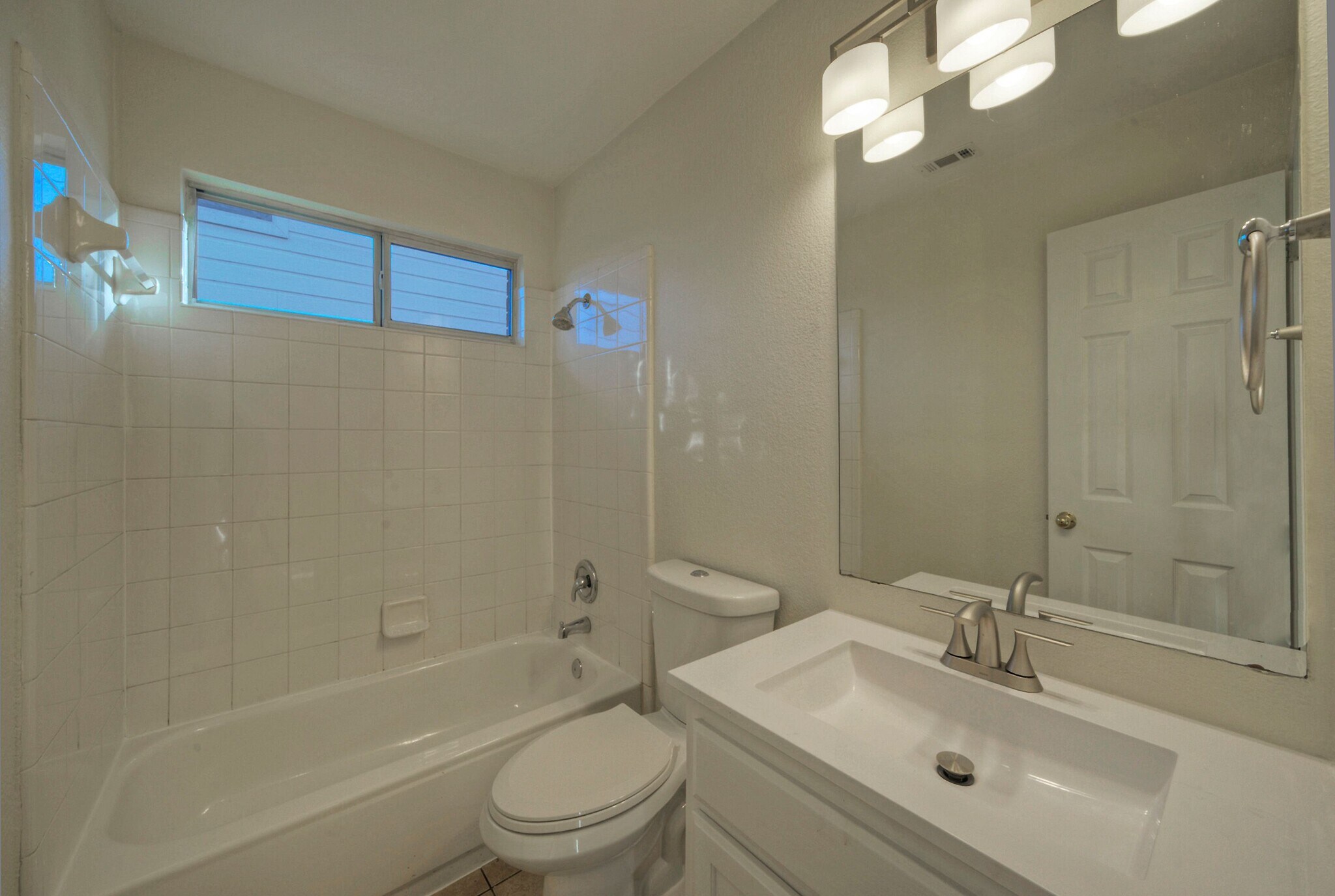 Building Photo - 12105 Rosita Ct