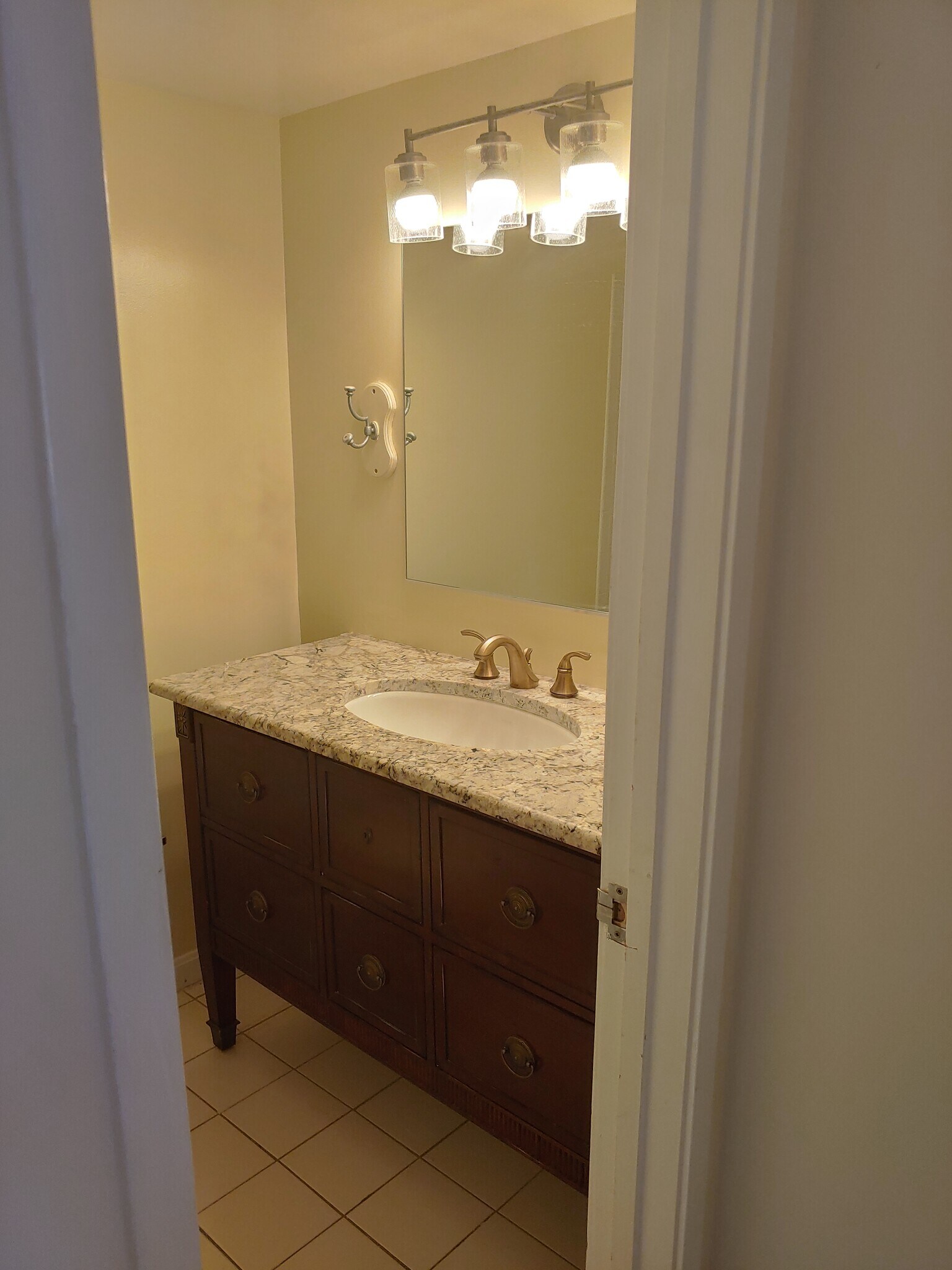 Building Photo - 12702 Veirs Mill Rd