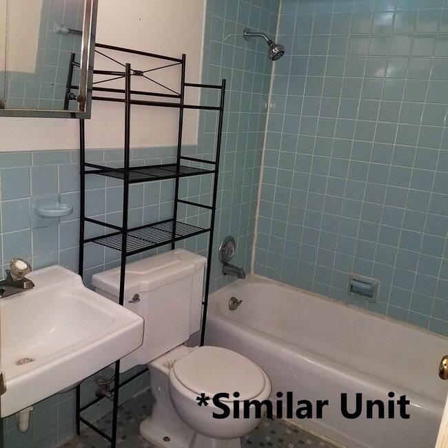 Building Photo - 1BR/1BA West Campus - Short distance to Mi...