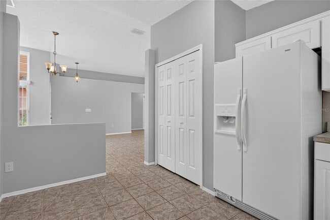 Building Photo - 1053 Sugarberry Trail