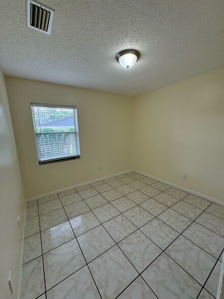 Bedroom - 1411 E 109th Ave