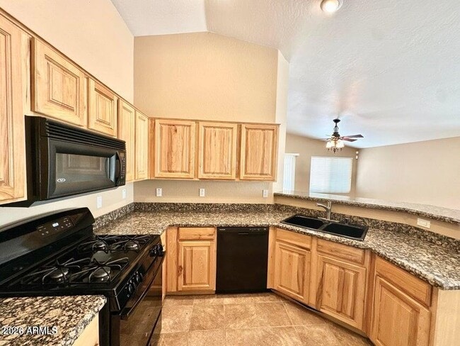 Building Photo - 11727 N 153rd Ave