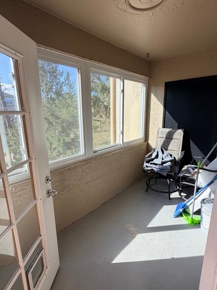 Building Photo - 1701 The Greens Way