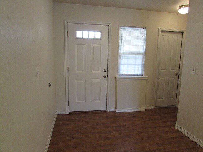 Building Photo - 6540-MF1-E2