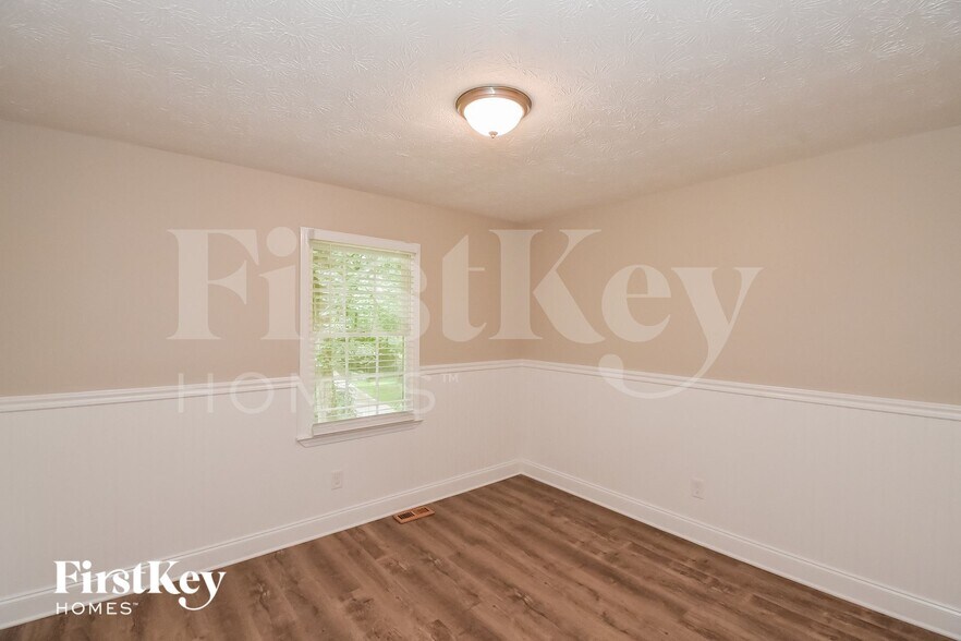 Building Photo - 24 Arbor Way