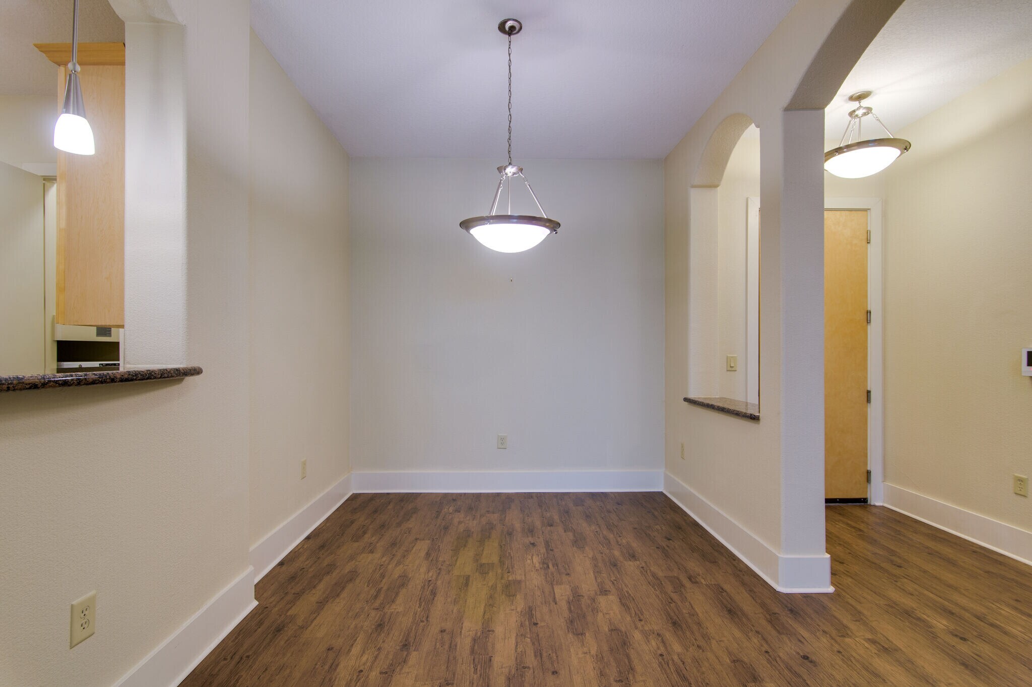 Building Photo - 2600 Hillsboro Pike