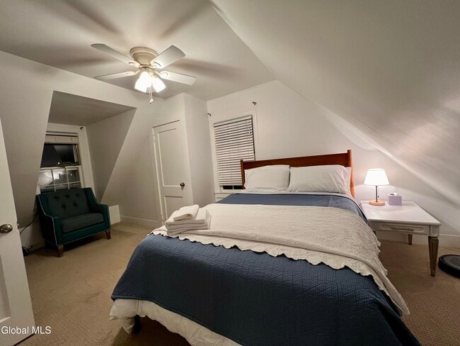 Building Photo - 223 Lake Ave