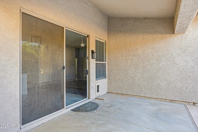 Building Photo - 2236 W Periwinkle Way