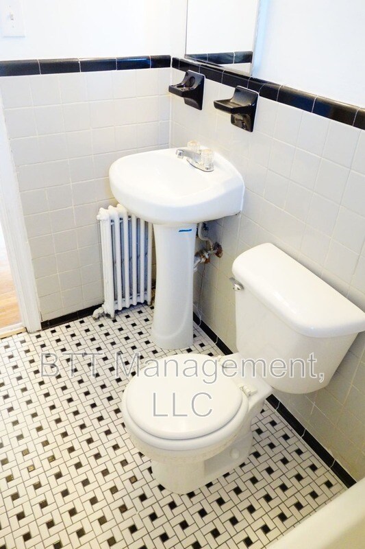 Building Photo - 4013 38th St