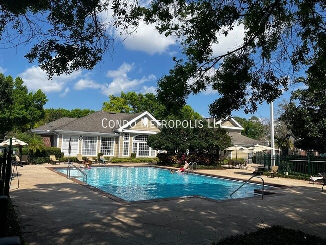 Building Photo - 8300 Elm Park Dr