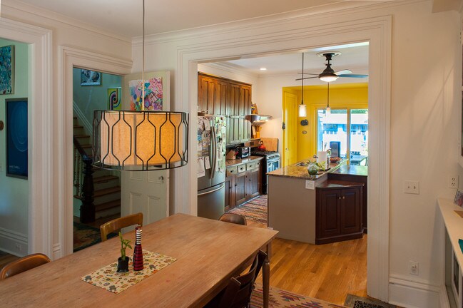 Building Photo - 63 Meigs St