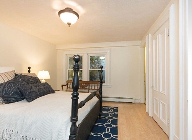 Building Photo - 94 W Cedar St