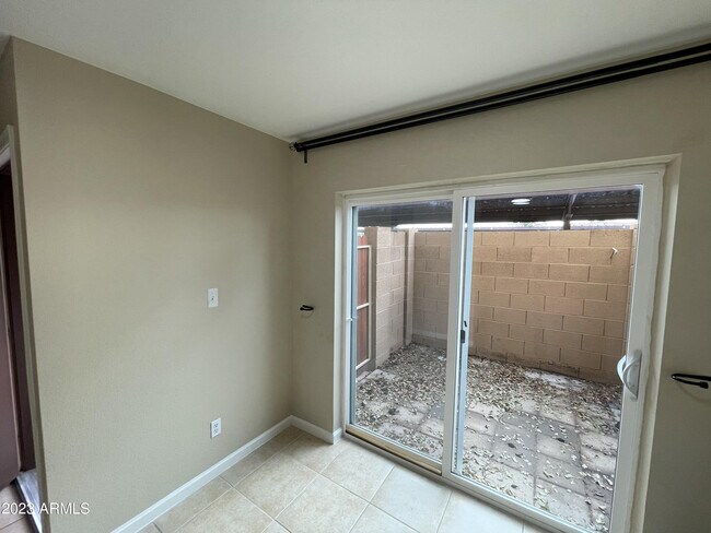 Building Photo - 1455 N Alma School Rd