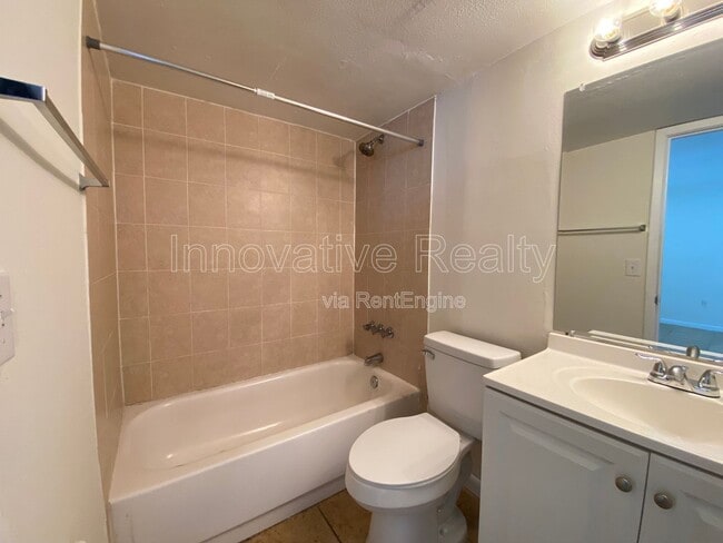 Building Photo - 5230 Davisson Ave