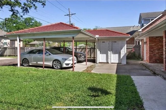 Building Photo - 6866 Milne Blvd
