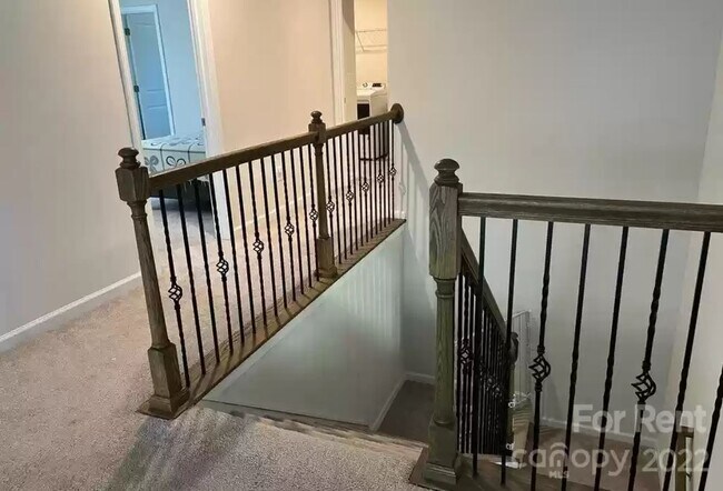 Building Photo - 1713 Wildwood Terrace Trl