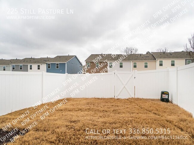 Building Photo - OPEN HOUSE SATURDAY, March 8th  9AM - 1PM ...