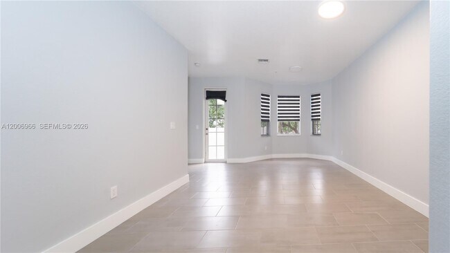 Building Photo - 3515 Shoma Dr