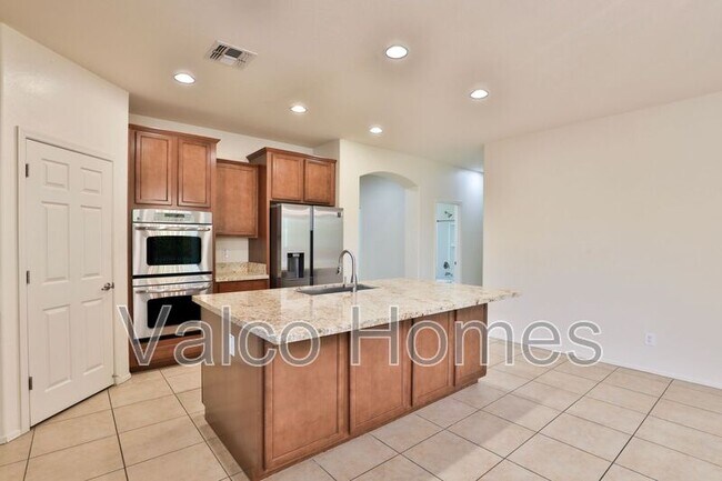 Building Photo - 7688 W Redbird Rd