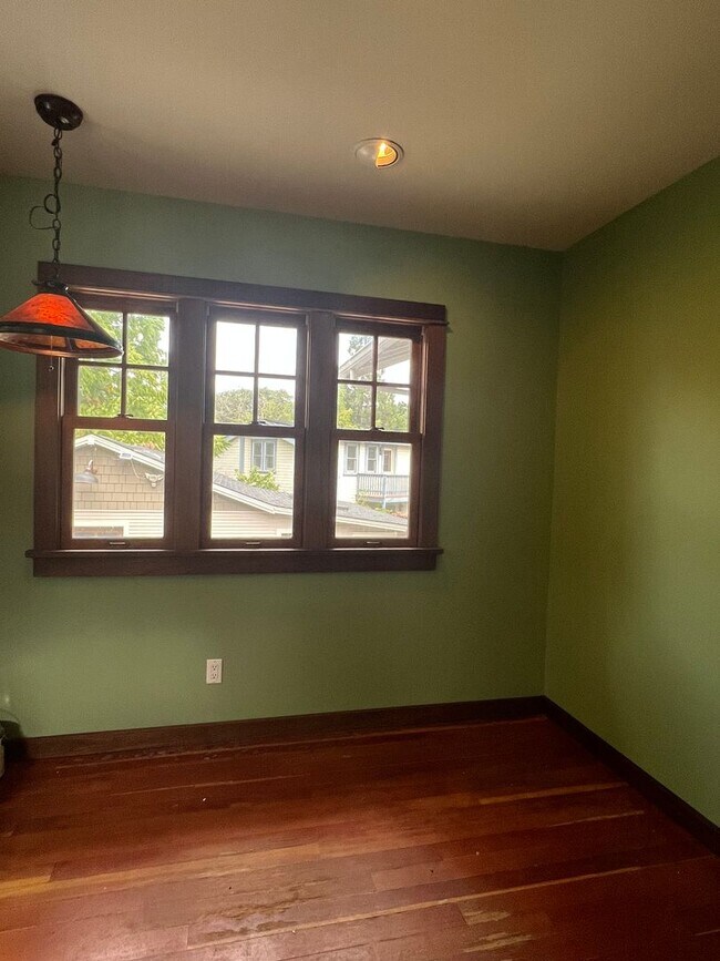 Building Photo - Coming Soon!  Craftsman home near Downtown...