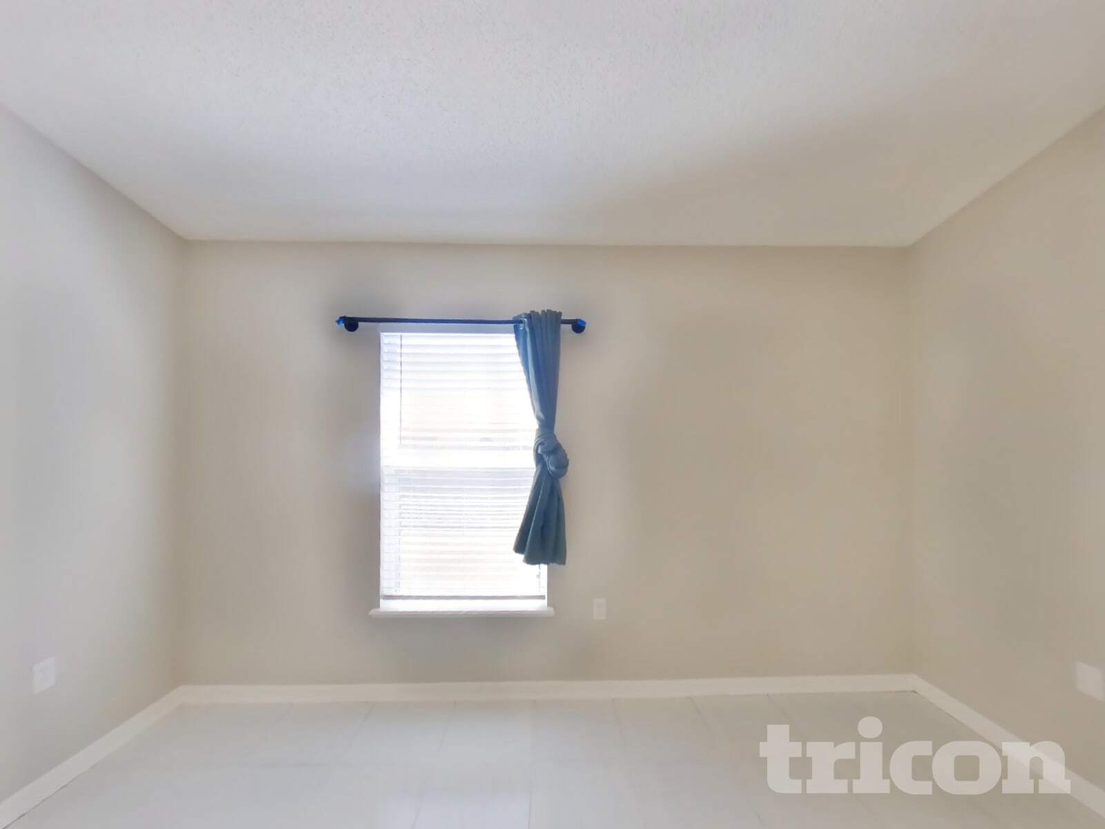 Building Photo - 7396 Prosperity Park Rd N