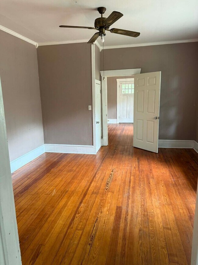 Building Photo - 409 Rutherford St