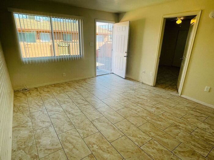 Building Photo - 3521 N Flowing Wells Rd