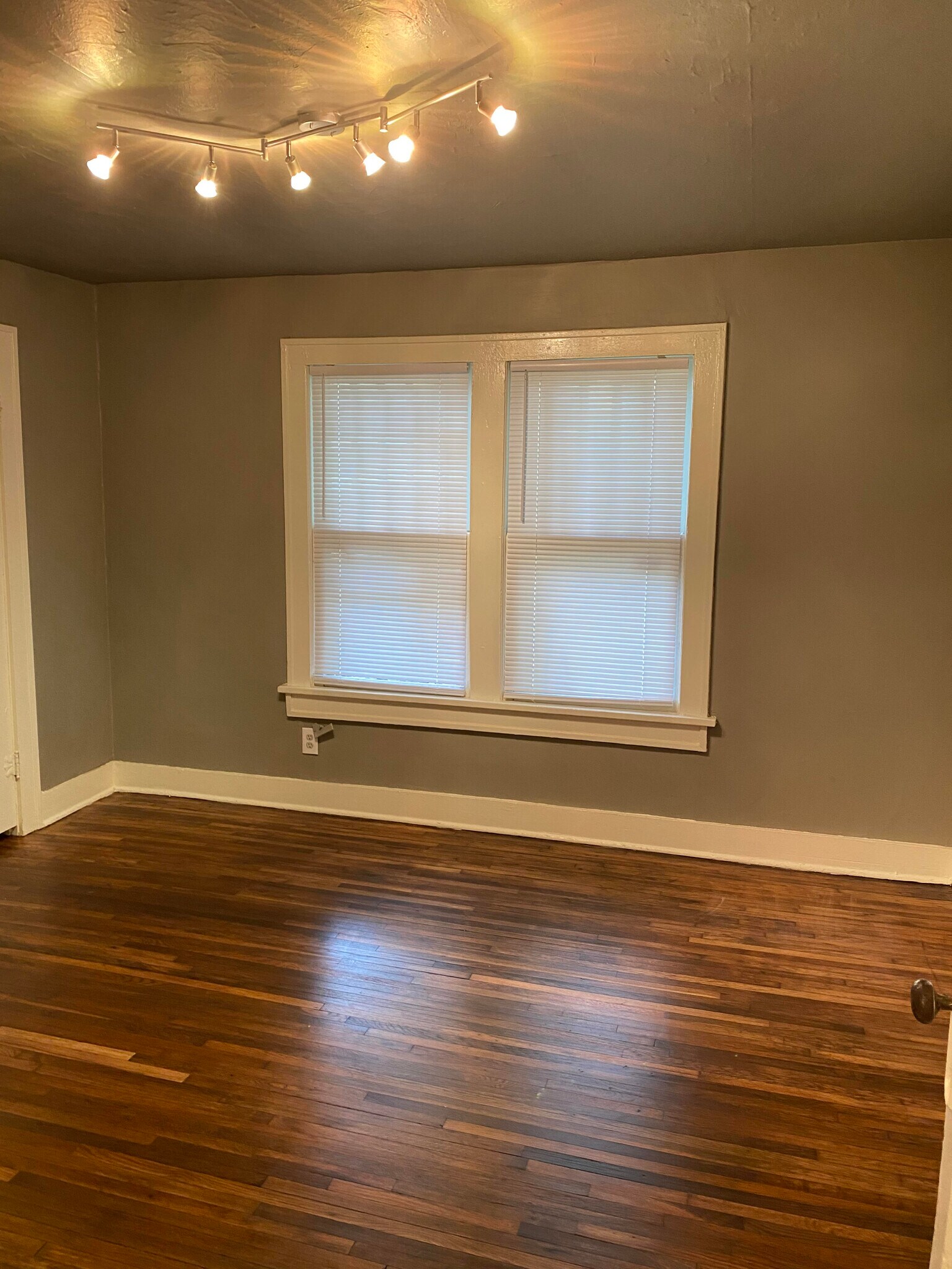 Building Photo - 3102 W Easton Ct