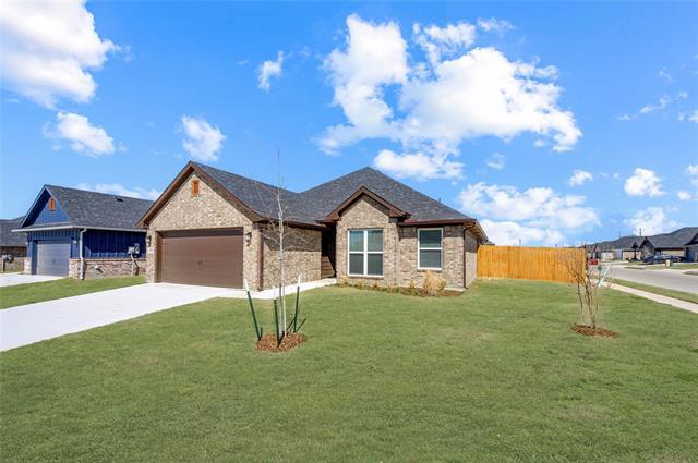 Building Photo - 2801 Tulip Dr