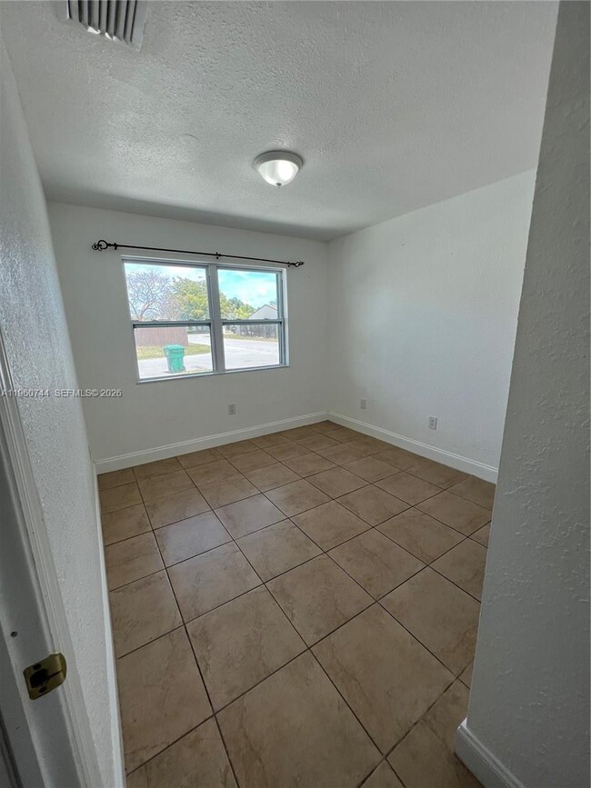 Building Photo - 28202 SW 143rd Ct