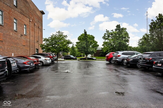 Building Photo - 970 Fort Wayne Ave
