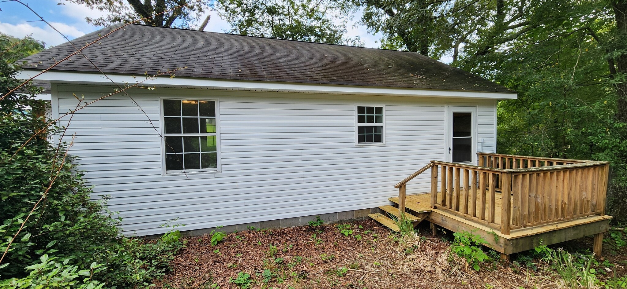 Building Photo - 103 Schmitt Ln