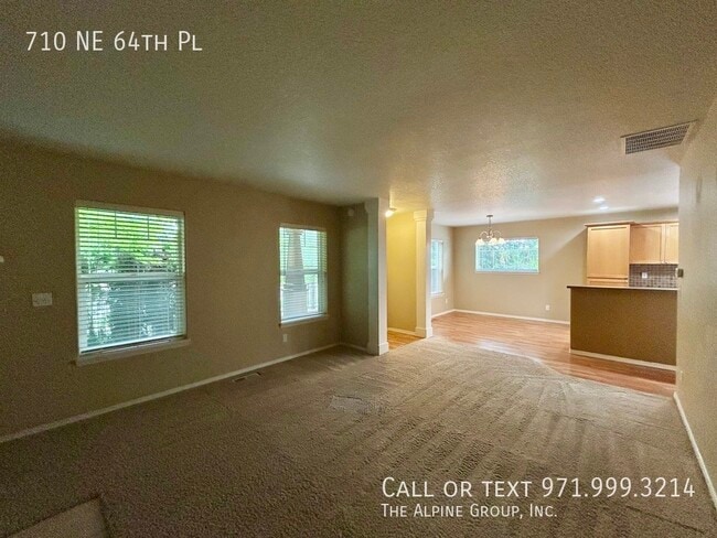 Building Photo - 710 NE 64th Pl