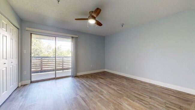 Building Photo - WAKE UP TO HILLSBOROUGH RIVER VIEWS IN THE HEART OF SEMINOLE HEIGHTS!
