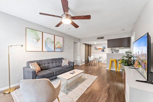 Building Photo - 3501 S 1st St