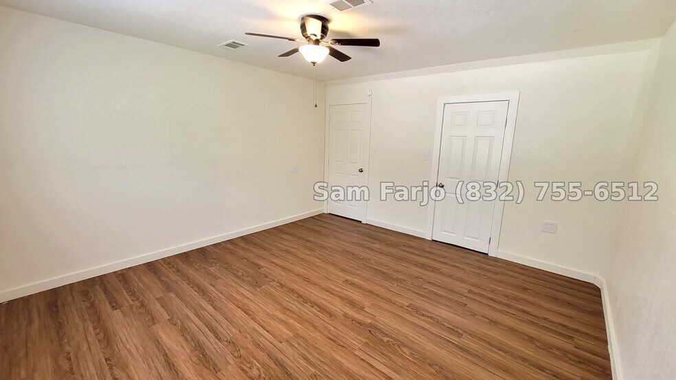 Building Photo - 2100 Hill Top Ct