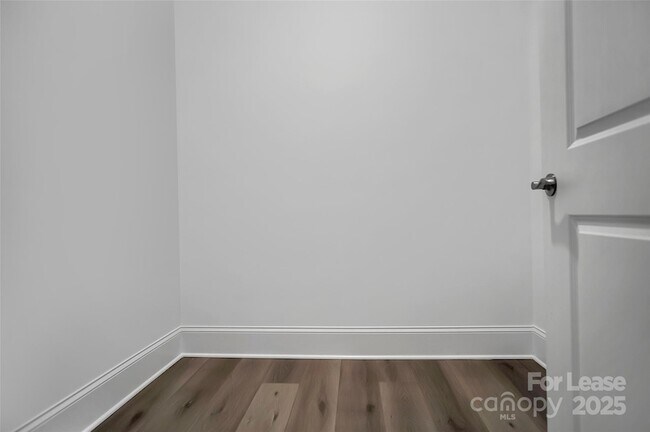 Building Photo - 3054 Constitution Ln