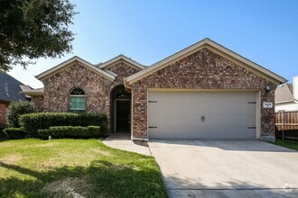 Building Photo - 1404 Nightingale Dr