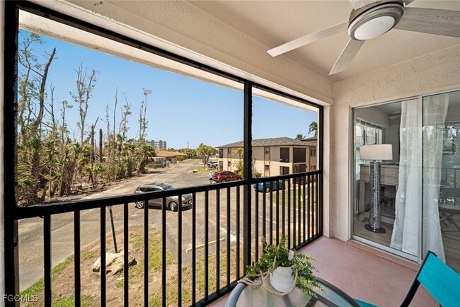 Building Photo - 16881 Davis Rd