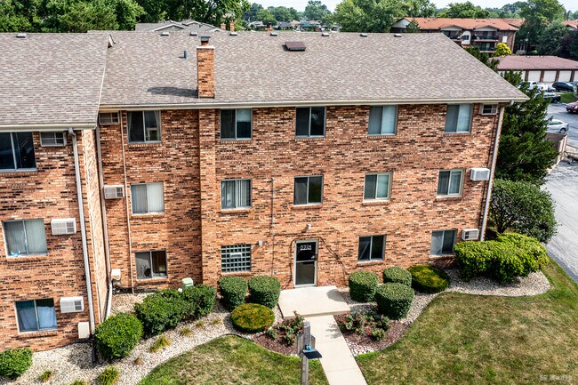 Building Photo - 5324 Waterbury Dr