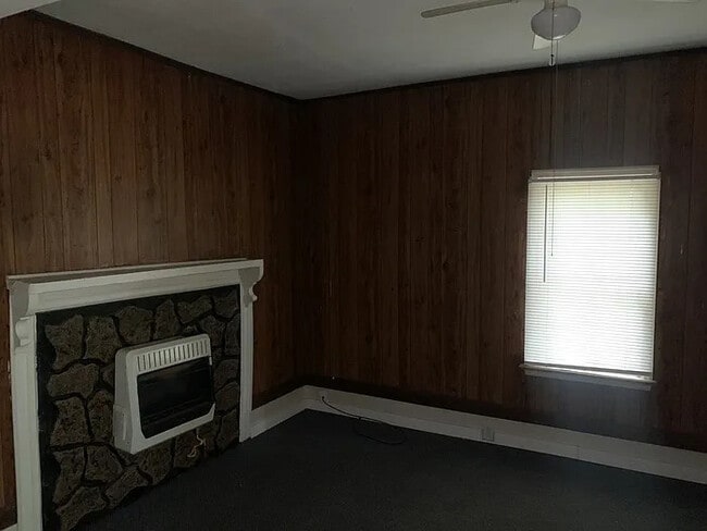 Building Photo - 301 Jersey St