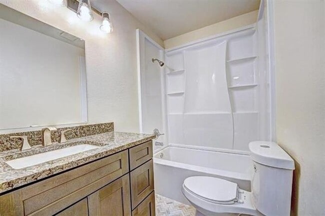 Building Photo - Stunning home in highly sought neighborhood!