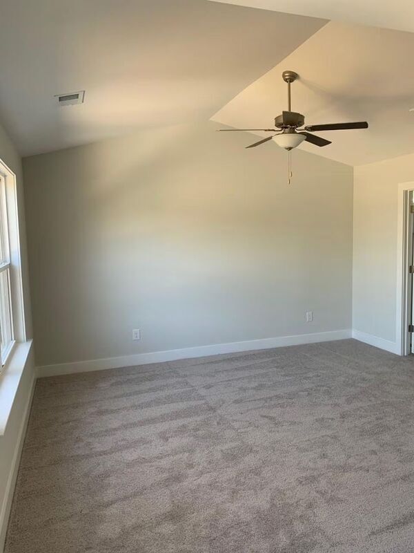 Building Photo - 1053 Rosa Green Rd