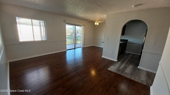 Building Photo - 214 San Juan Cir