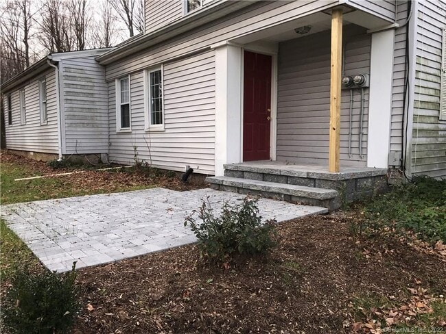 Building Photo - 642 Mixville Rd