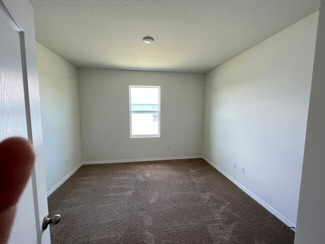 Primary Photo - 5260 Greenheart Ave
