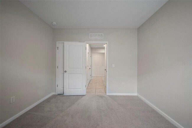 Building Photo - 489 Panaro Ln